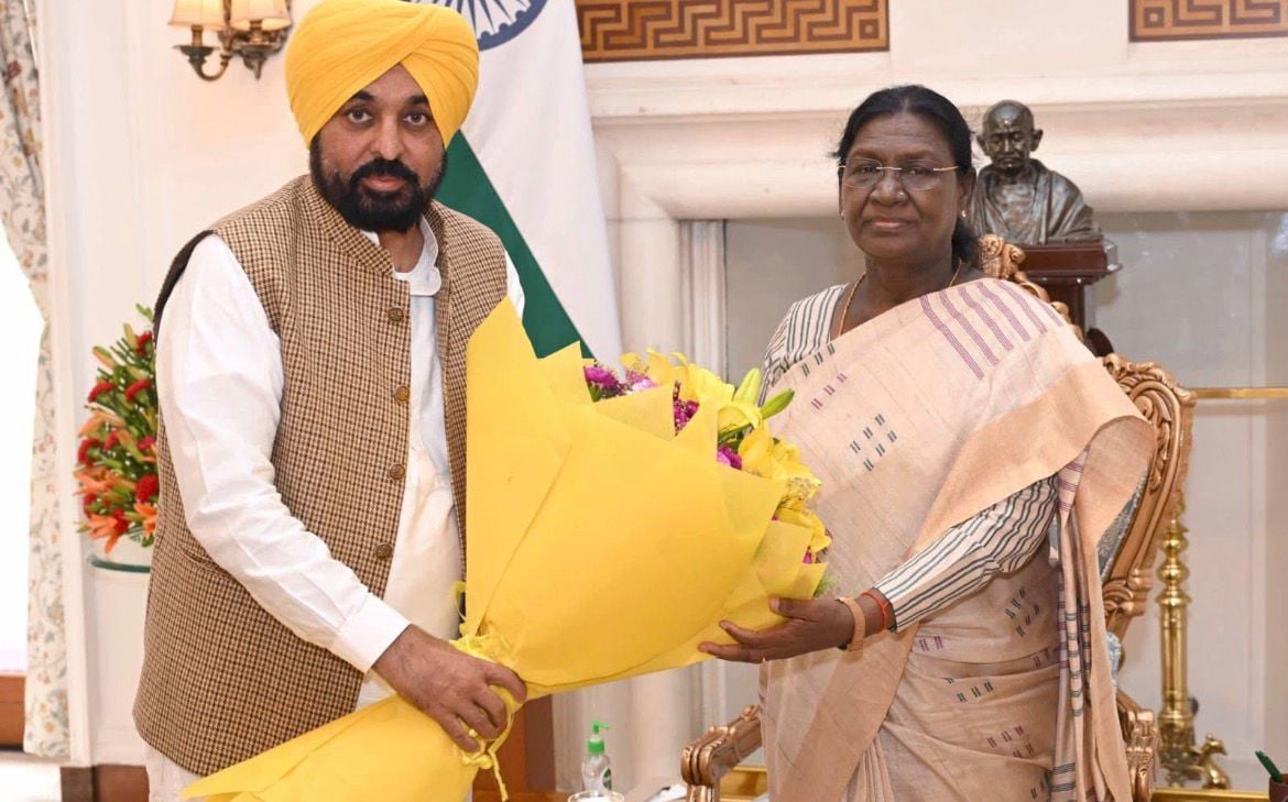 Punjab Chief Minister Bhagwant Mann on Tuesday met President Droupadi Murmu in New Delhi.