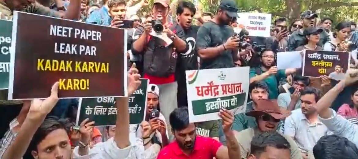 CJP supporters protesting at Jantar Mantar in New Delhi. CJP supporters protesting at Jantar Mantar in New Delhi.
